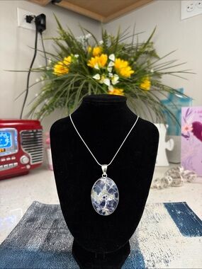 Sterling Silver Blue Sodalite Oval Pendant Necklace.